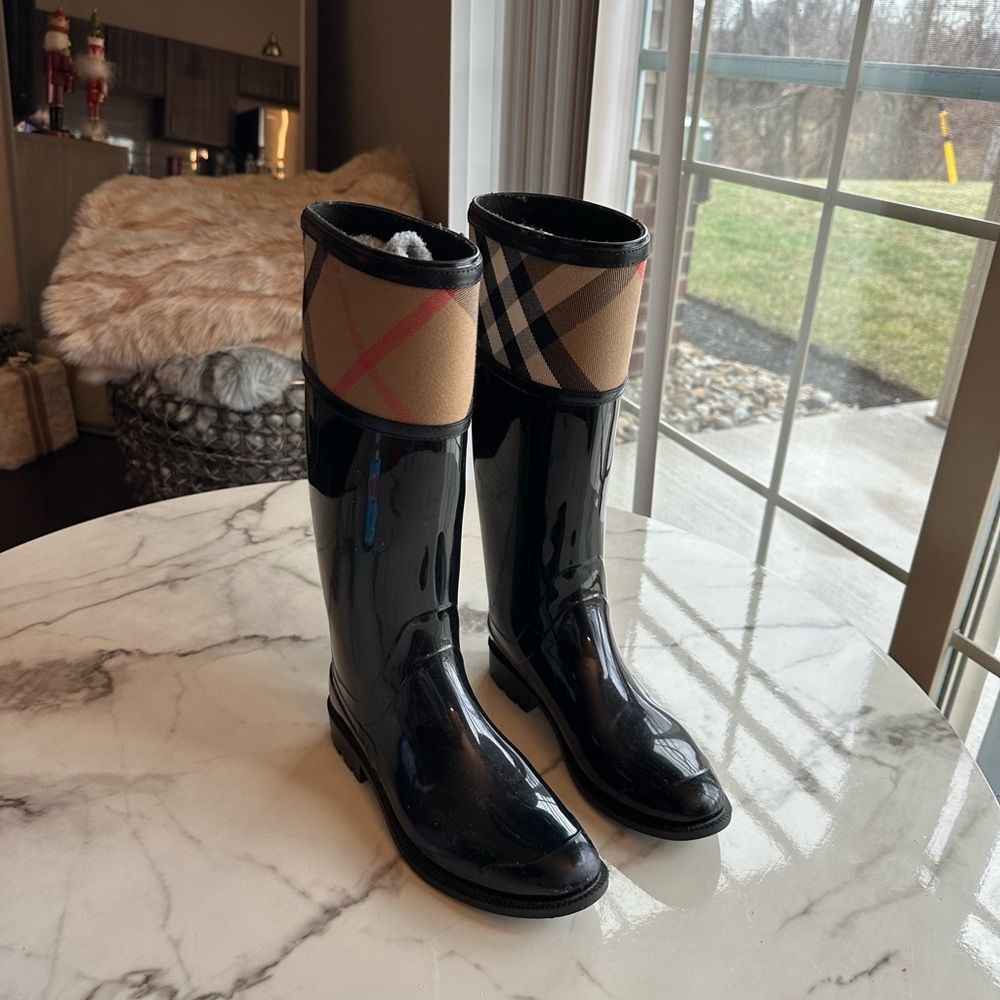 Burberry Rain Boots - Size 37